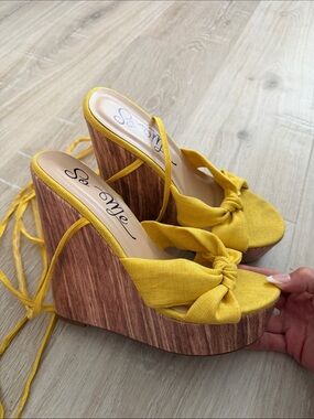 So Me Bright Yellow Knot-Front Wedge Sandals